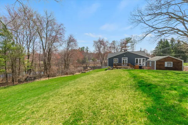 $655,000 | 62 Hooksett Road, Auburn, NH 03032