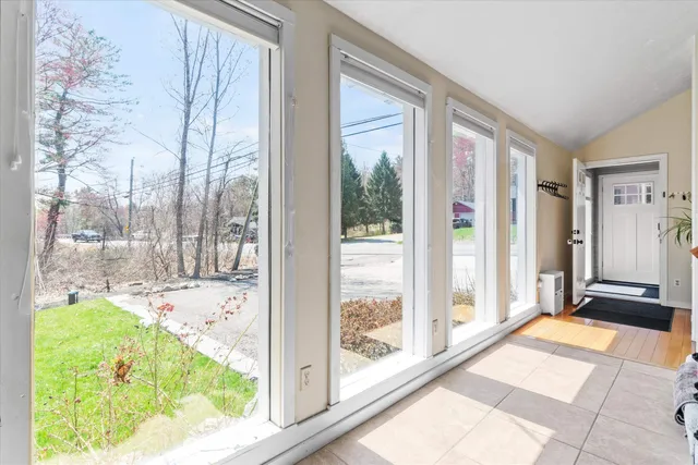 $655,000 | 62 Hooksett Road, Auburn, NH 03032