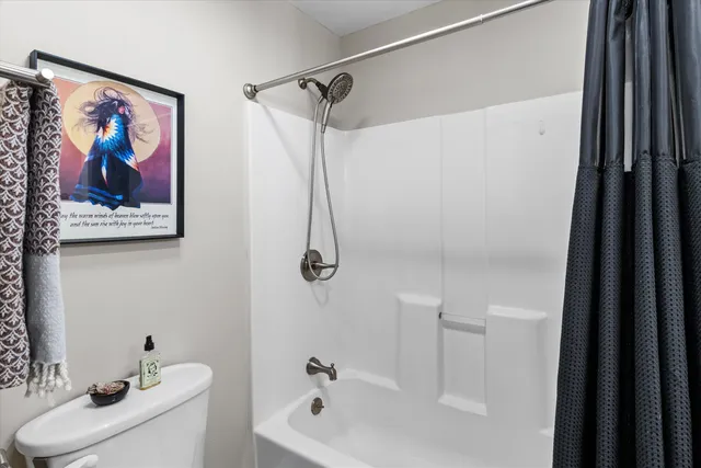 $655,000 | 62 Hooksett Road, Auburn, NH 03032