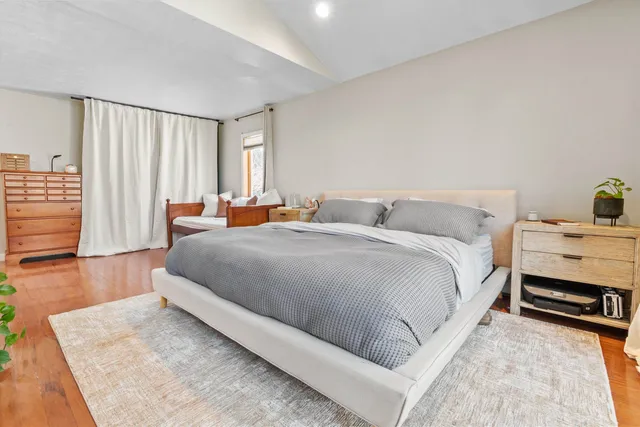 $655,000 | 62 Hooksett Road, Auburn, NH 03032