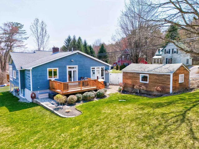 $655,000 | 62 Hooksett Road, Auburn, NH 03032