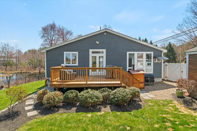 $655,000 | 62 Hooksett Road, Auburn, NH 03032
