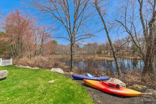 $655,000 | 62 Hooksett Road, Auburn, NH 03032