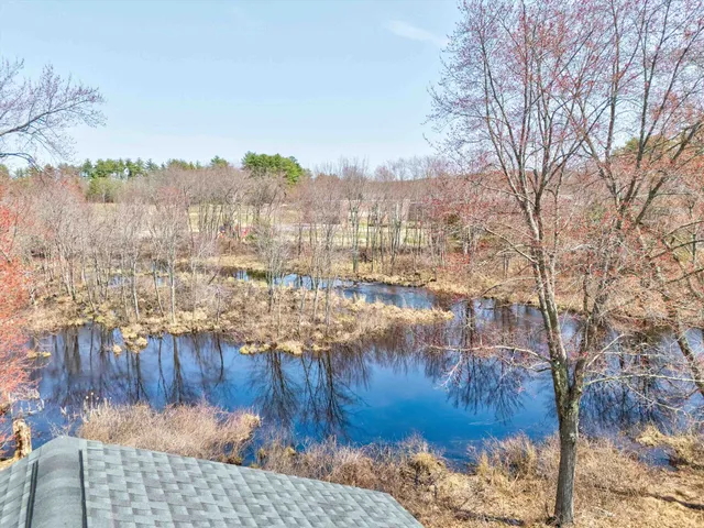 $655,000 | 62 Hooksett Road, Auburn, NH 03032