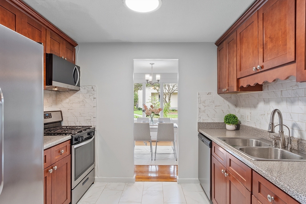 407 Great Road, Unit 10 Acton, MA 01720 - Photo 5 of 31 Gallery Image 5
