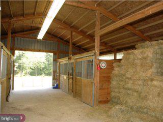 3406 Highway 212 Riegelsville, PA 18077 - Photo 2 of 6 Gallery Image 2