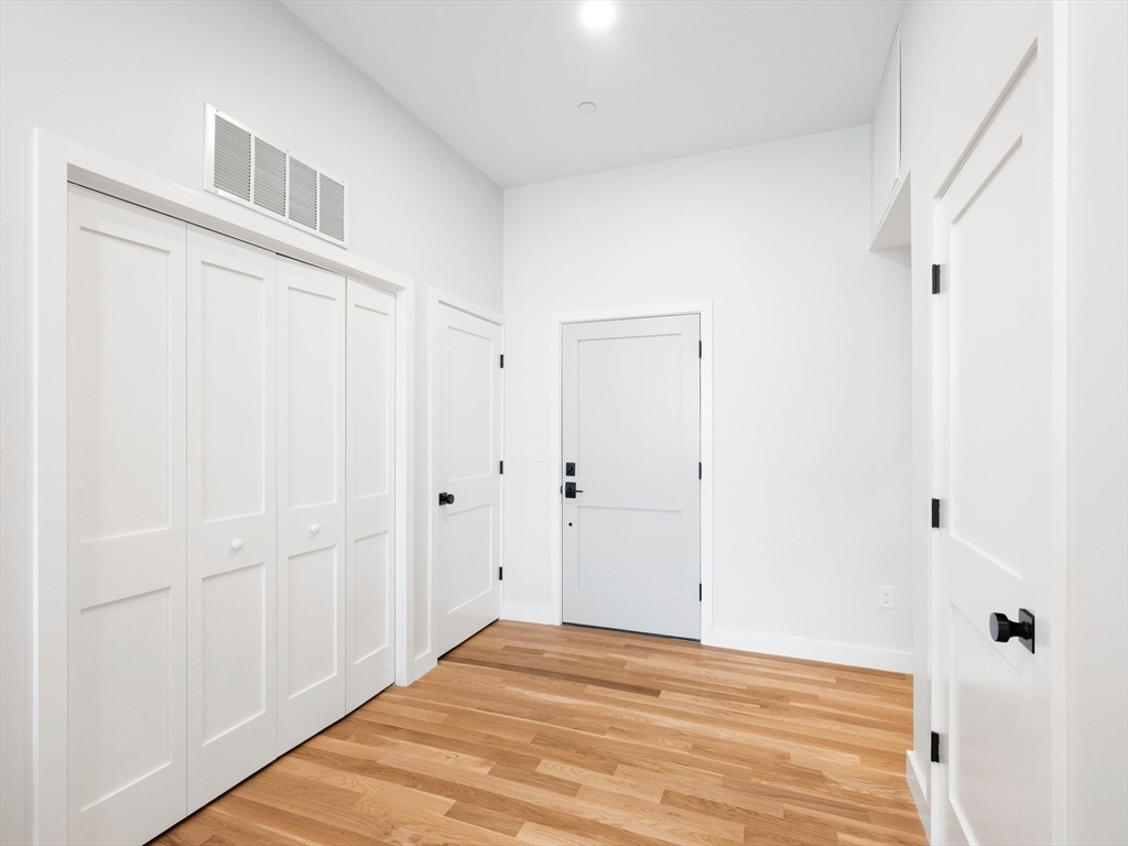 531 Main Street, Unit 1002 Reading, MA 01867 - Photo 7 of 34