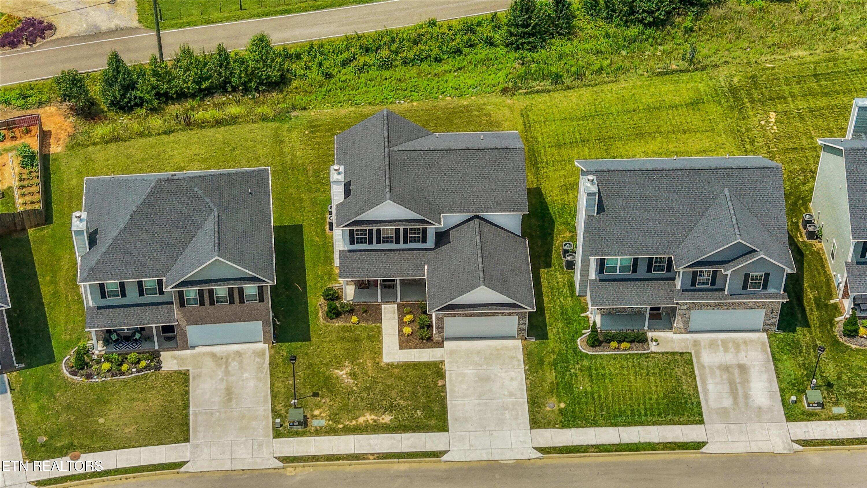 8217 Zenith Lane Powell, TN 37849 - Photo 42 of 44 42-8217 Zenith Ln 43