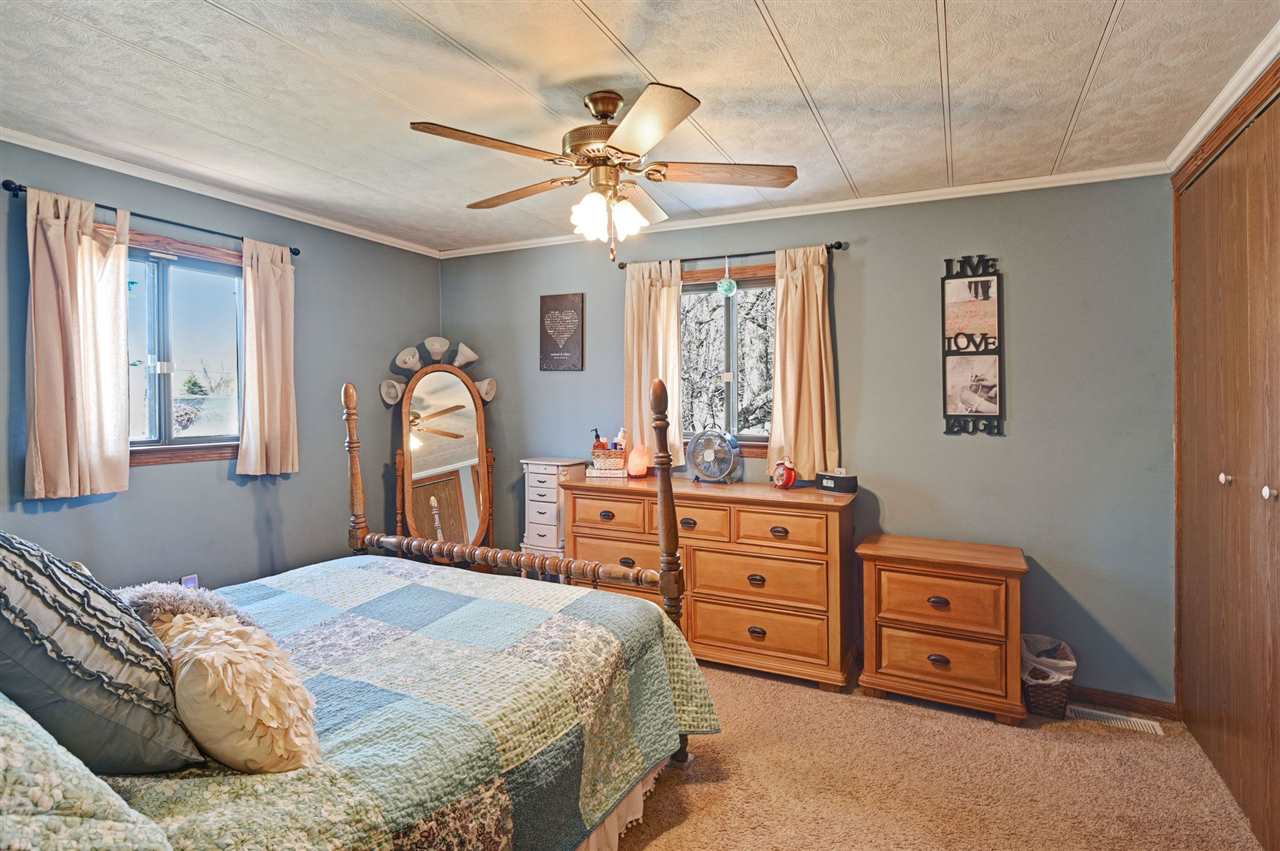 1535 East Parish Road Kawkawlin, MI 48631 - Photo 13 of 23