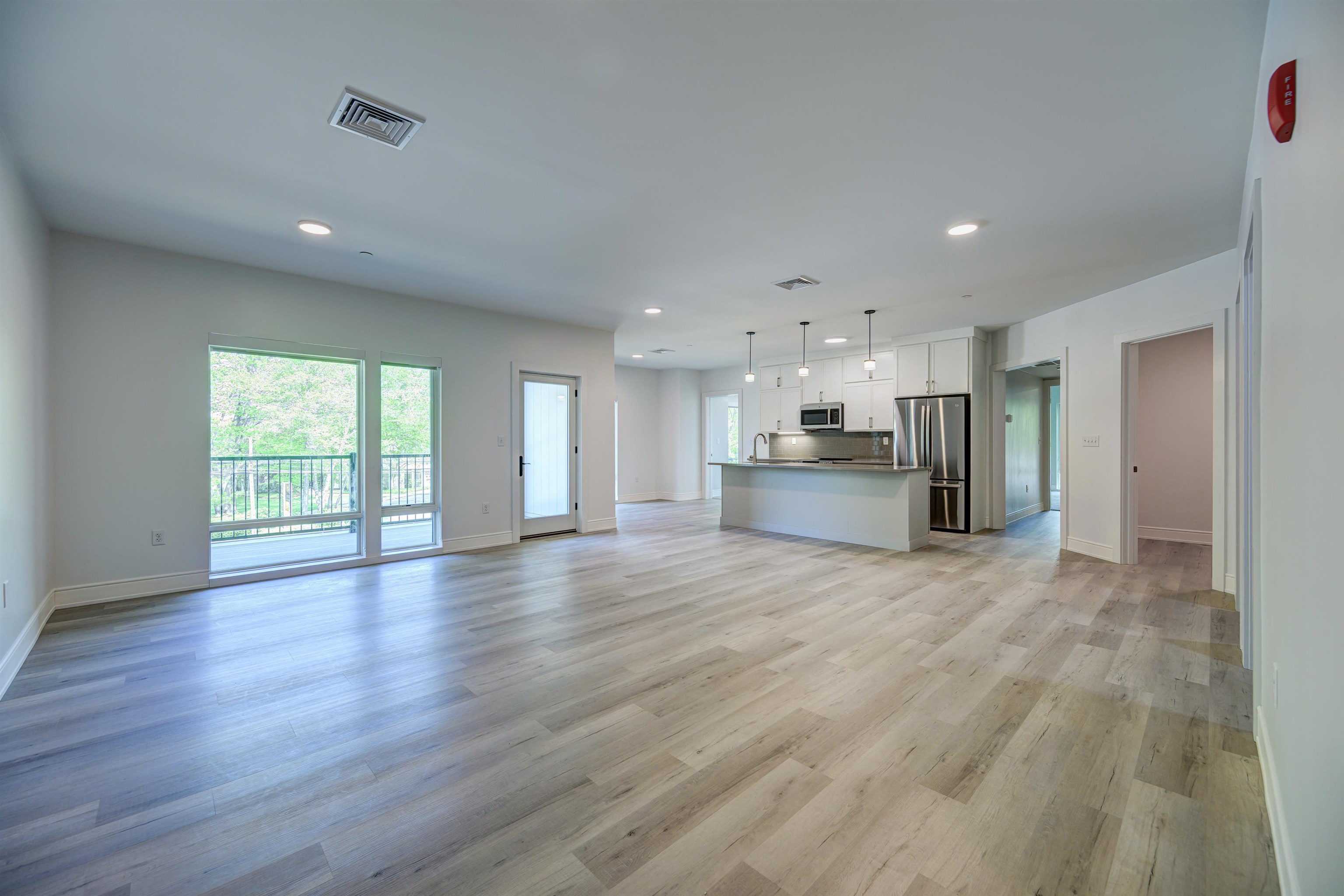 2059 Lafayette Road, Unit 202 Portsmouth, NH 03801 - Photo 5 of 31