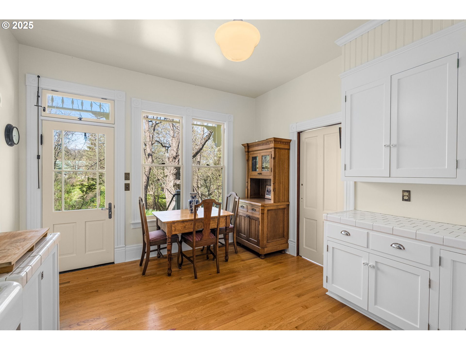 704 3rd Avenue Mosier, OR 97040 - Photo 16 of 48
