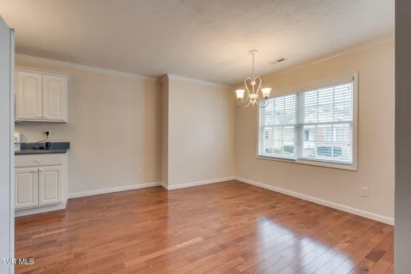 $10,000 | 703 North Main Street, Unit 10, Elizabethton, TN 37643