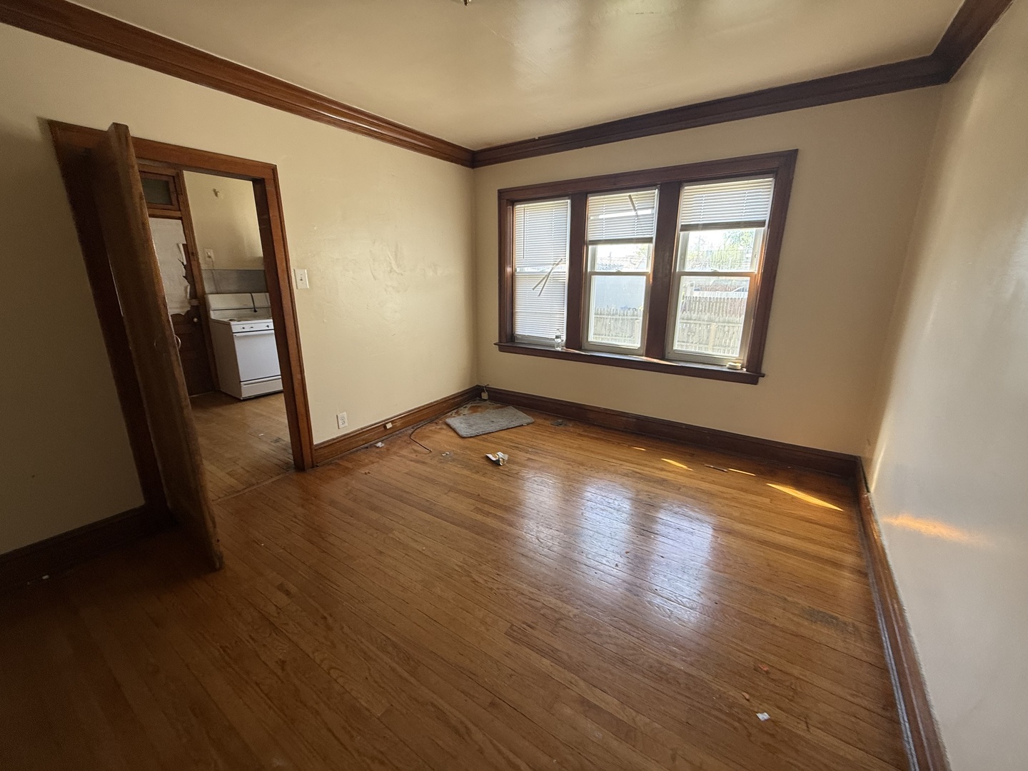 55-57 West Altgeld Street, Unit 1 Chicago, IL 60639 - Photo 4 of 10