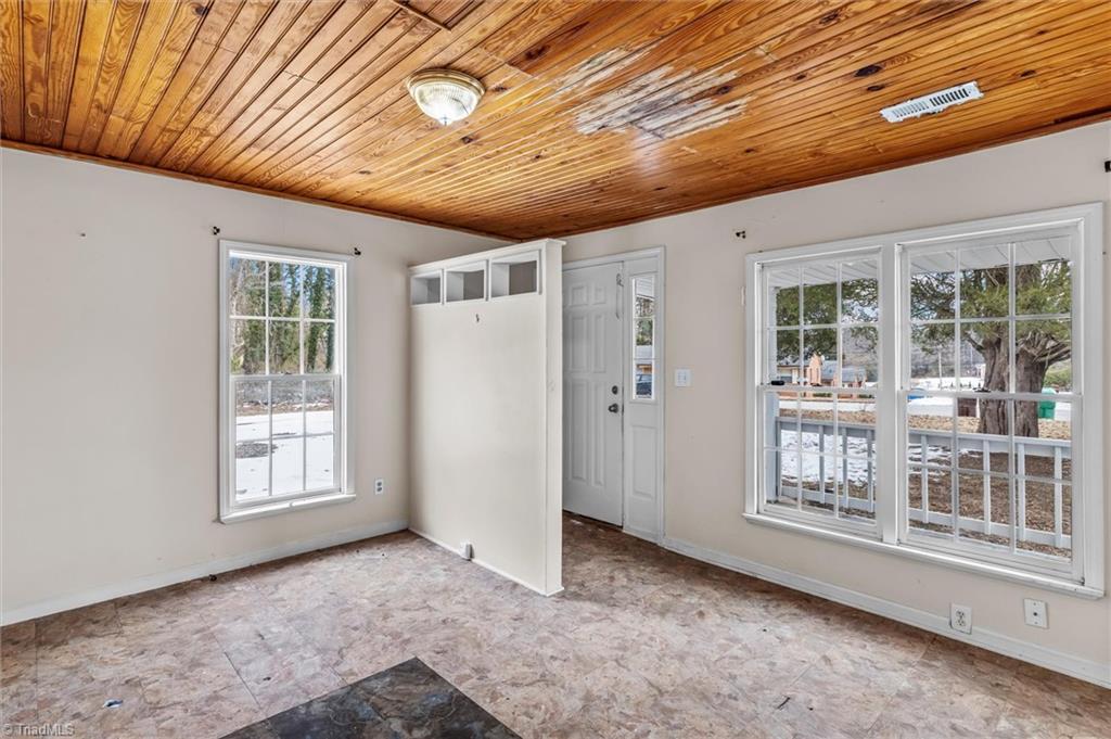 600 Hendrix Street High Point, NC 27260 - Photo 5 of 21