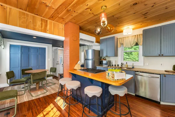 $959,000 | 970 Kearsarge Road, Conway, NH 03860