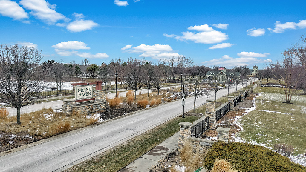 1553 Benzie Circle Romeoville, IL 60446 - Photo 20 of 26 a view of a city