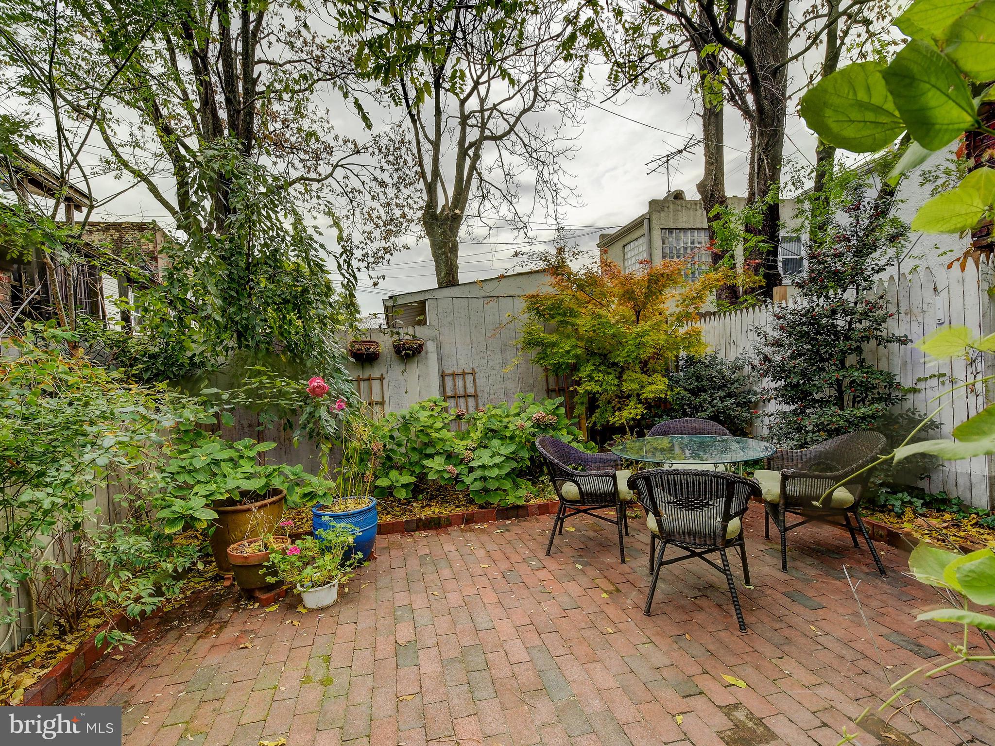 1627 Aliceanna Street Baltimore, MD 21231 - Photo 57 of 60 Beautifully landscaped rear patio