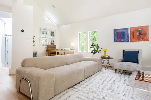 $1,950,000 | 7 Diamond Road, Lexington, MA 02420