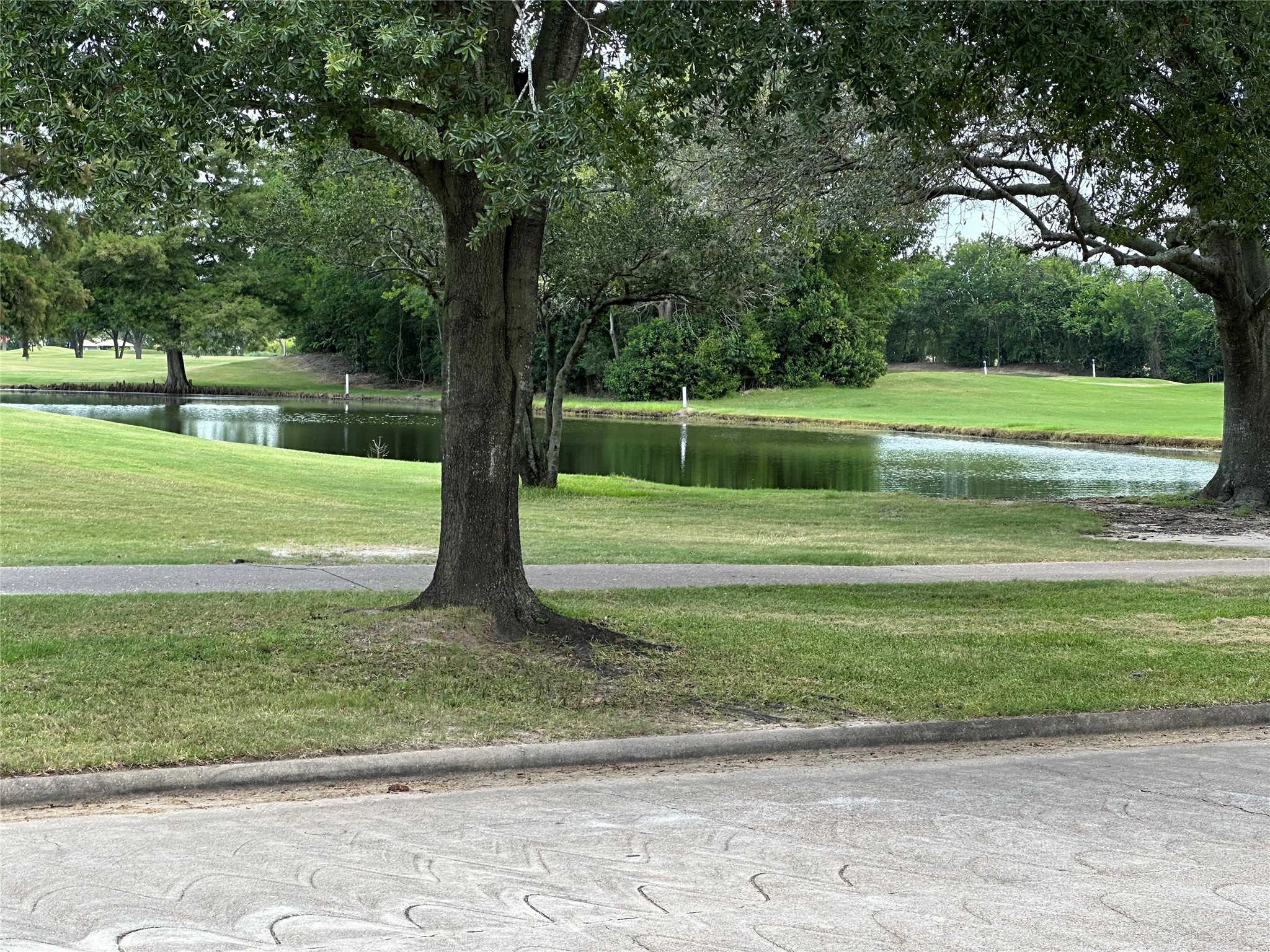7635 Ameswood Road Houston, TX 77095 - Photo 37 of 39 Walking trails and ponds.