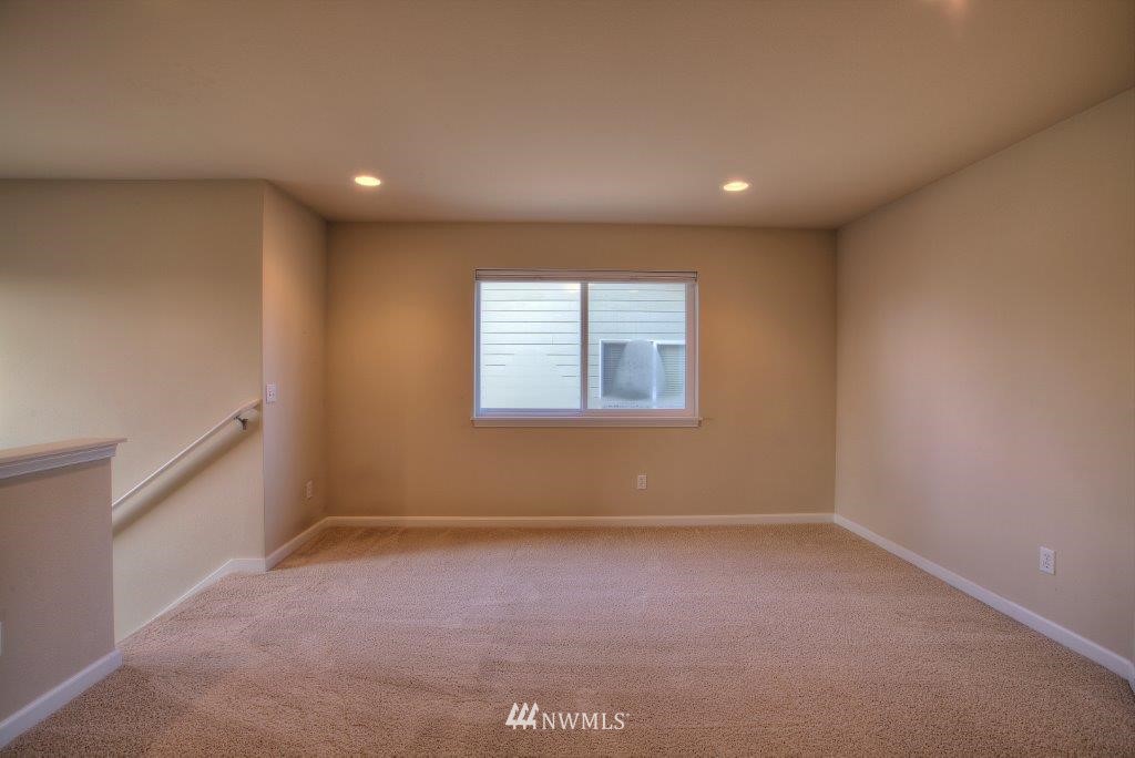 2006 Northeast 16th Street Renton, WA 98056 - Photo 12 of 18