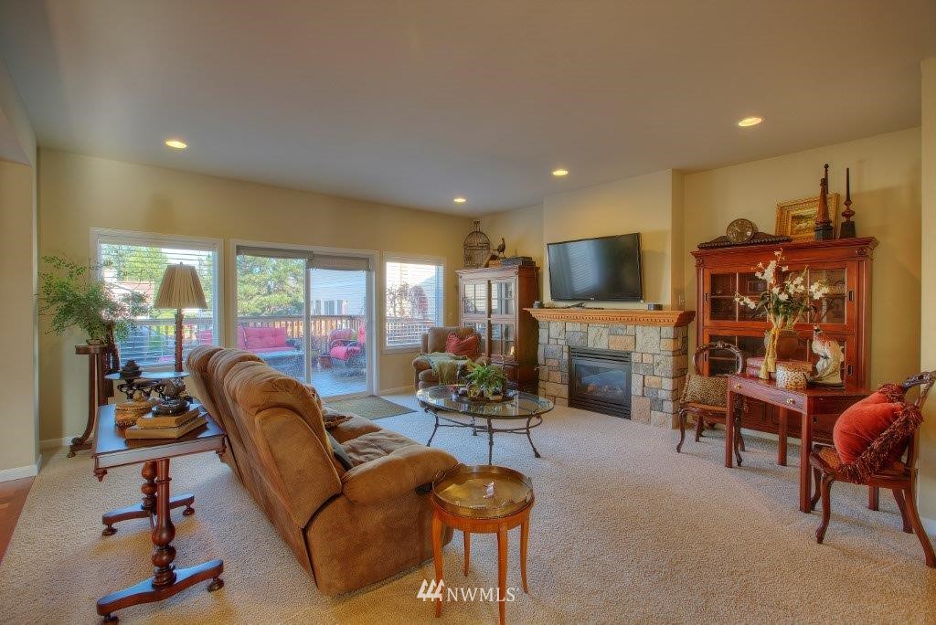 2006 Northeast 16th Street Renton, WA 98056 - Photo 4 of 18