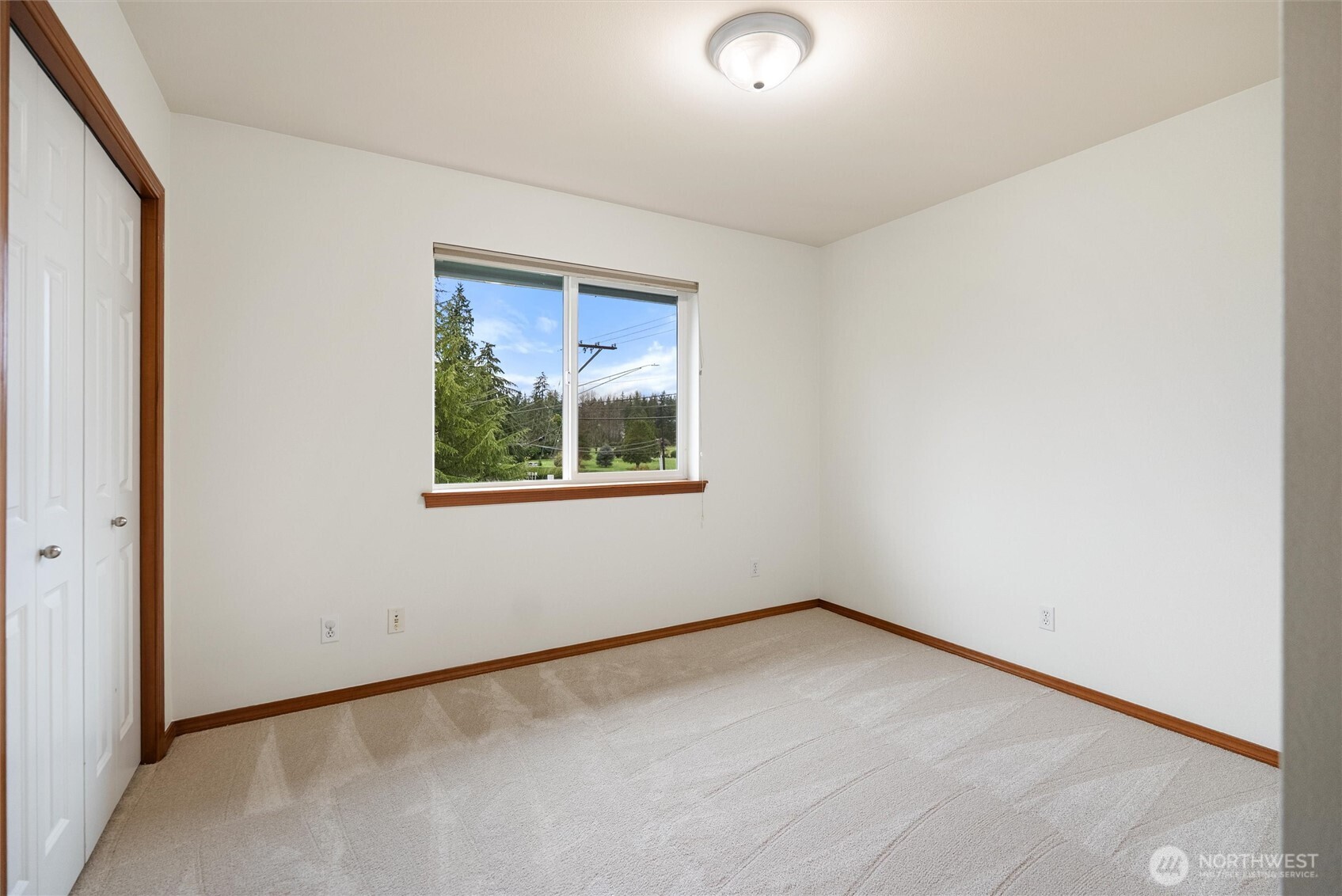 18722 3rd Avenue West Bothell, WA 98012 - Photo 23 of 35 an empty room with a window