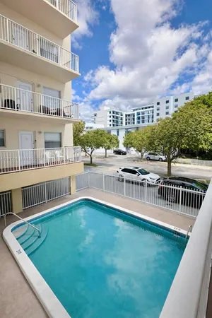 $1,600 | 2008 Jackson Street, Unit E10, Hollywood, FL 33020
