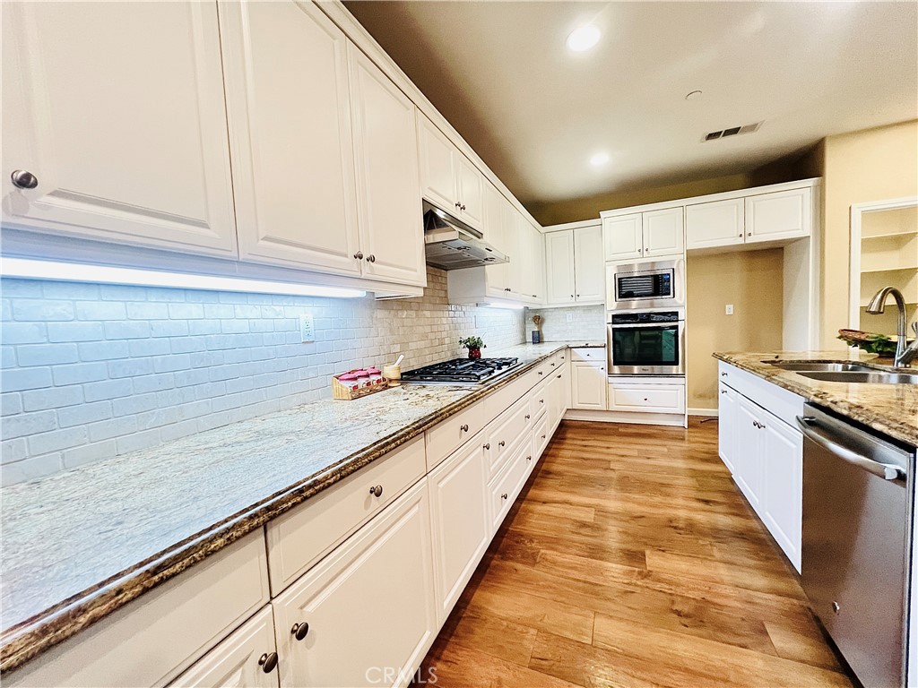 10920 Playa Del Sol Riverside, CA 92503 - Photo 14 of 56 Gallery Image 14