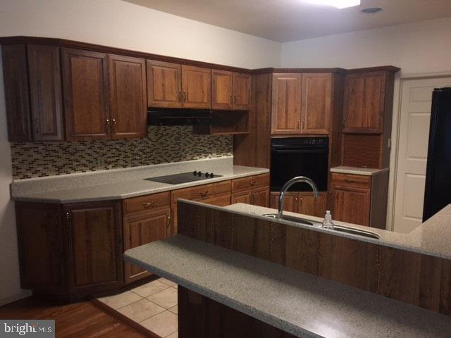 190 Ridge Hill Road Mechanicsburg, PA 17050 - Photo 4 of 8 Gallery Image 4