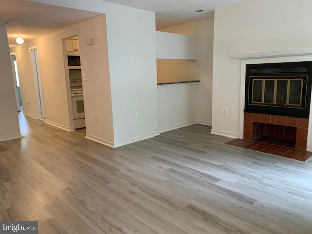 516 South Charles Street, Unit R88 Baltimore, MD 21201 - Photo 5 of 21 Livingroom