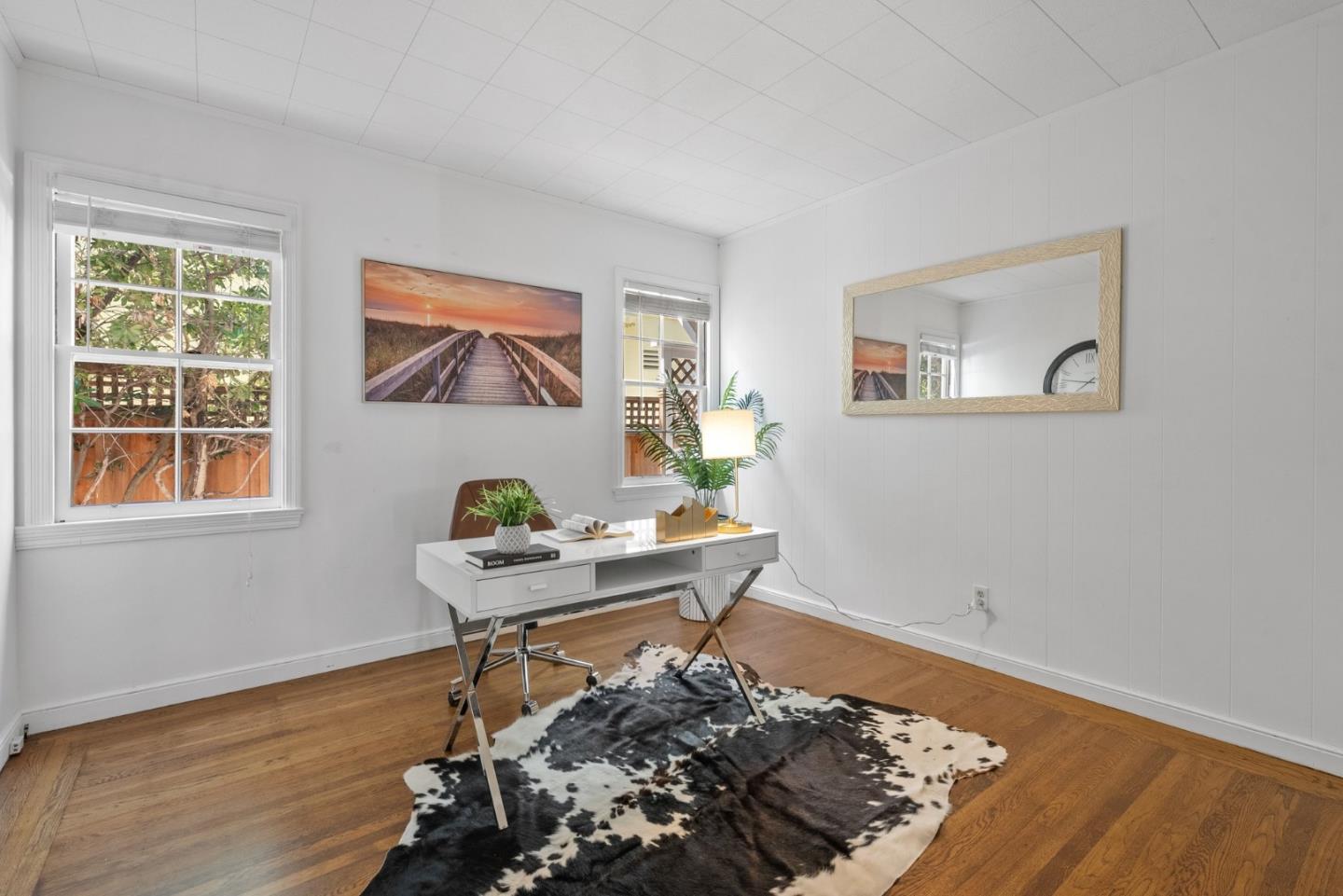 410 Fulton Road San Mateo, CA 94402 - Photo 33 of 49 a workspace with furniture and window