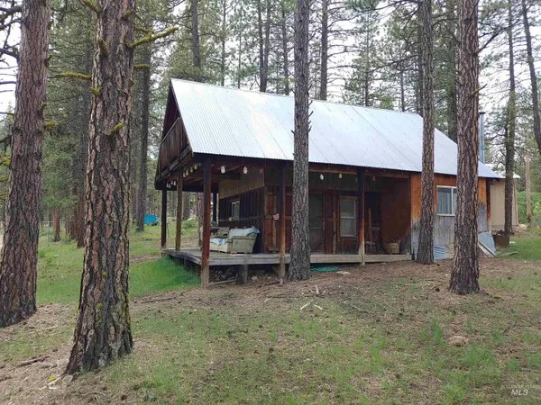 $109,000 | 330 Gibbs Circle, Placerville, ID 83666