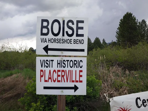 $109,000 | 330 Gibbs Circle, Placerville, ID 83666