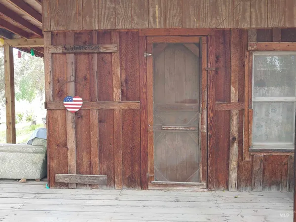 $109,000 | 330 Gibbs Circle, Placerville, ID 83666