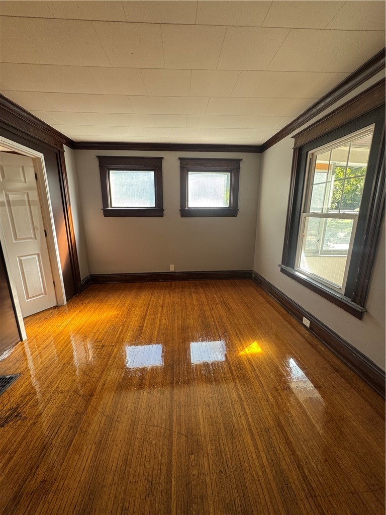 12 Oriole Street Rochester, NY 14613 - Photo 2 of 14