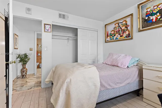 a picture of a table and chairs in the patio