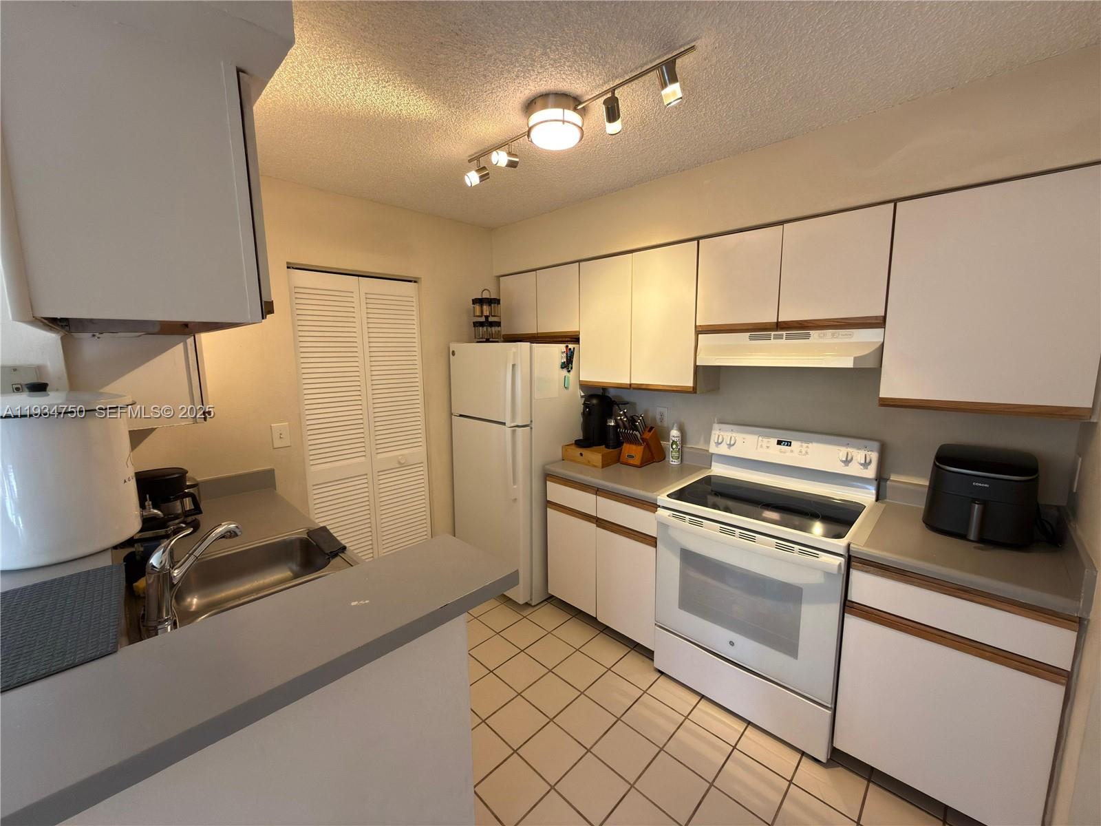 3985 West McNab Road, Unit A207 Pompano Beach, FL 33069 - Photo 11 of 35