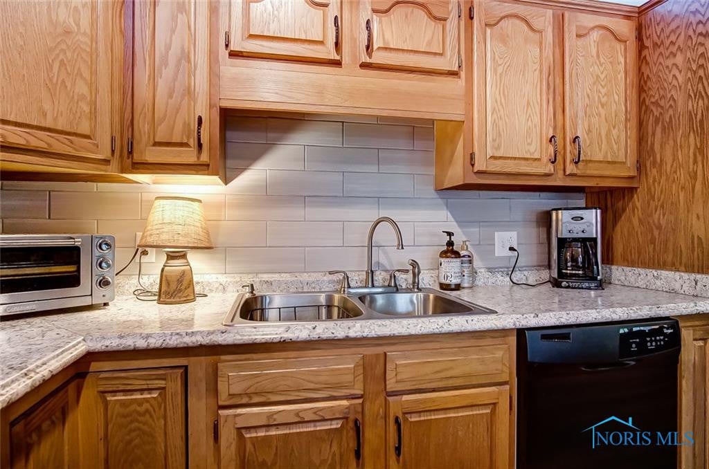 1044 Fox Run Road, Unit U1 Findlay, OH 45840 - Photo 10 of 33 Gallery Image 10