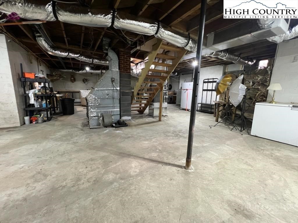 780 Wade Bare Road Jefferson, NC 28640 - Photo 28 of 32