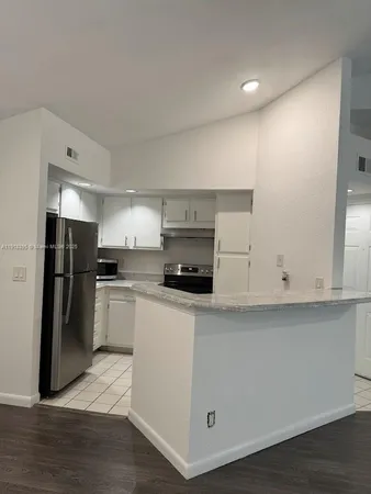 $1,950 | 12430 Vista Isles Drive, Unit 1325, Sunrise, FL 33325