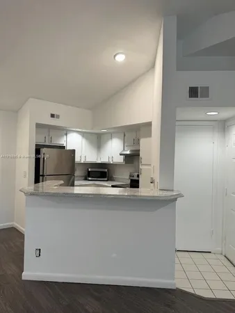 $1,950 | 12430 Vista Isles Drive, Unit 1325, Sunrise, FL 33325