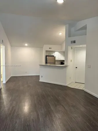 $1,950 | 12430 Vista Isles Drive, Unit 1325, Sunrise, FL 33325