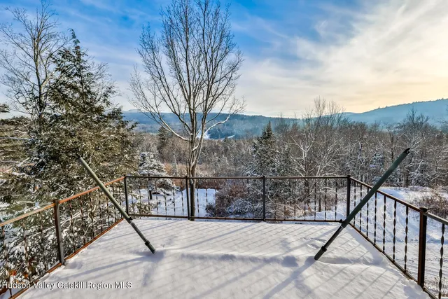 $575,000 | 19-25 Van Drive, Tannersville, NY 12485