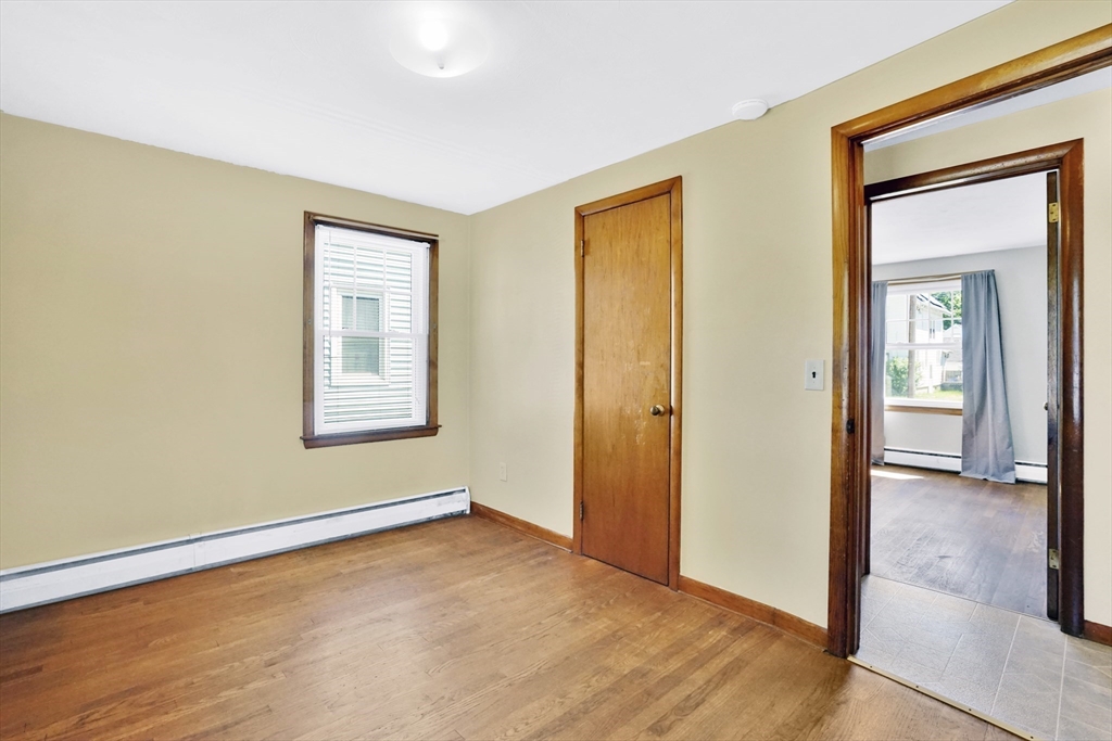 267 Connecticut Avenue Springfield, MA 01104 - Photo 18 of 41