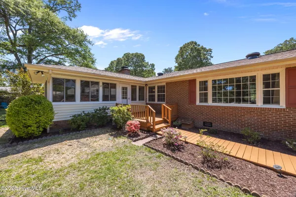 $339,900 | 204 Randomwood Lane, New Bern, NC 28562