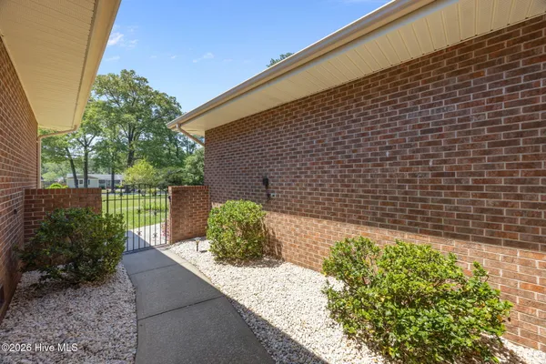 $339,900 | 204 Randomwood Lane, New Bern, NC 28562