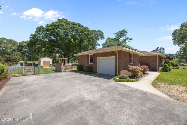 $339,900 | 204 Randomwood Lane, New Bern, NC 28562