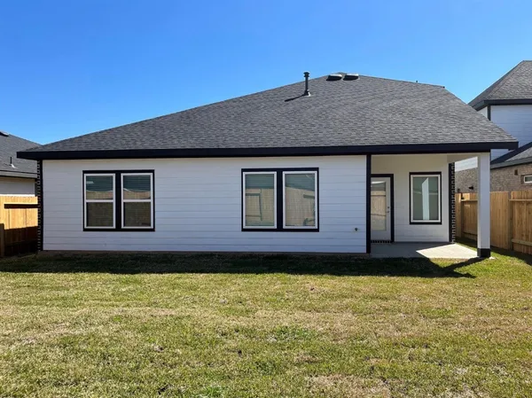 $2,500 | 3322 Silverton Drive, Katy, TX 77494