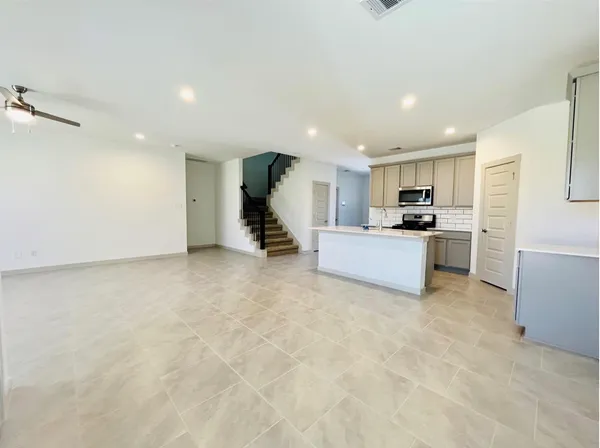 $2,500 | 3322 Silverton Drive, Katy, TX 77494