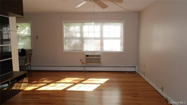 $1,800 | 502 Barclay Manor, Newburgh, NY 12550